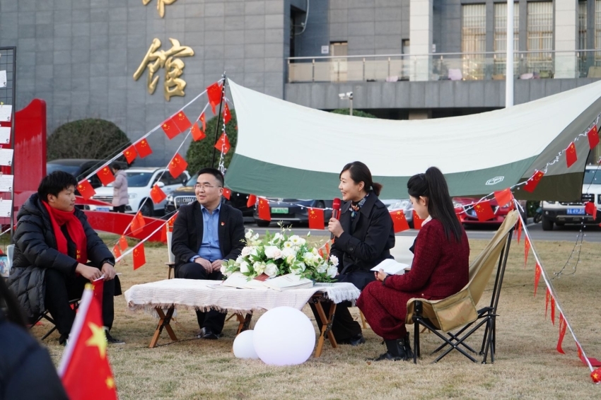 必赢电子游戏平台开展“星空下的对话”主题党建活动